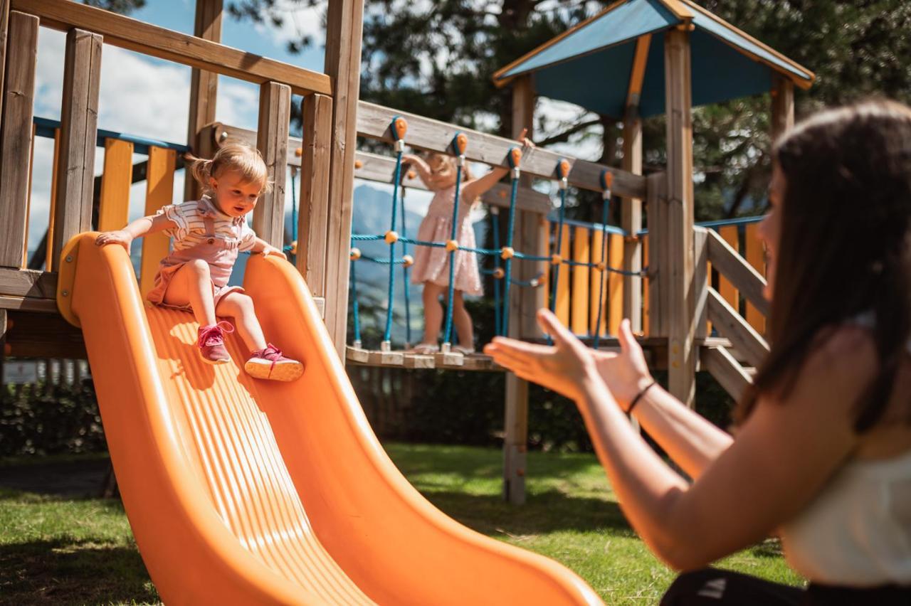 Das Grafenstein Familienresidence Cermes Esterno foto